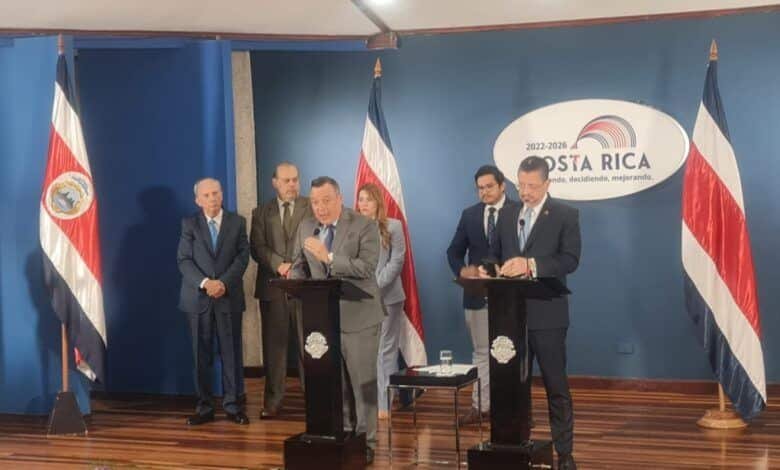 Ministro-de-Economia-y-Presidente-de-la-Republica.